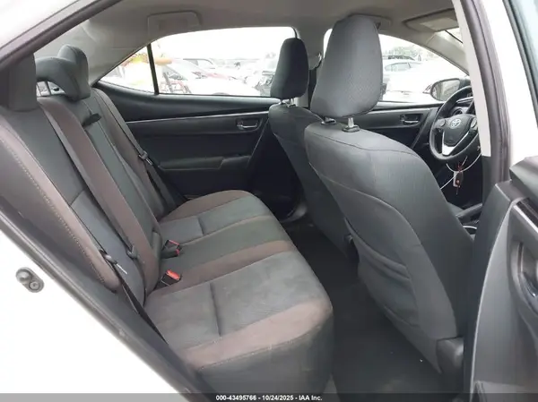 2T1BURHE3JC069984 2018 TOYOTA COROLLA - Image 8