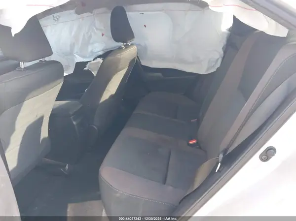 2T1BURHE3JC071184 2018 TOYOTA COROLLA - Image 8