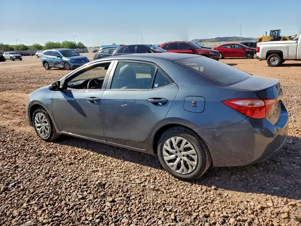 2T1BURHE3JC071234 2018 TOYOTA COROLLA - Image 2