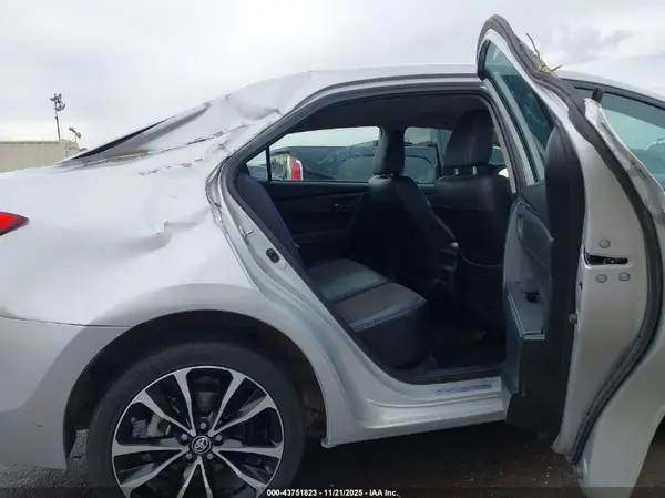 2T1BURHE3JC078782 2018 TOYOTA COROLLA - Image 8