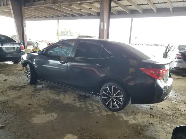 2T1BURHE3JC080743 2018 TOYOTA COROLLA - Image 2