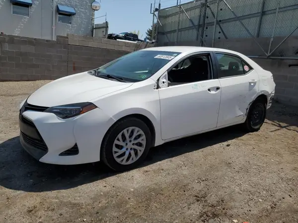 2T1BURHE3JC085327 2018 TOYOTA COROLLA - Image 1