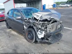 2T1BURHE3JC085831 2018 TOYOTA COROLLA