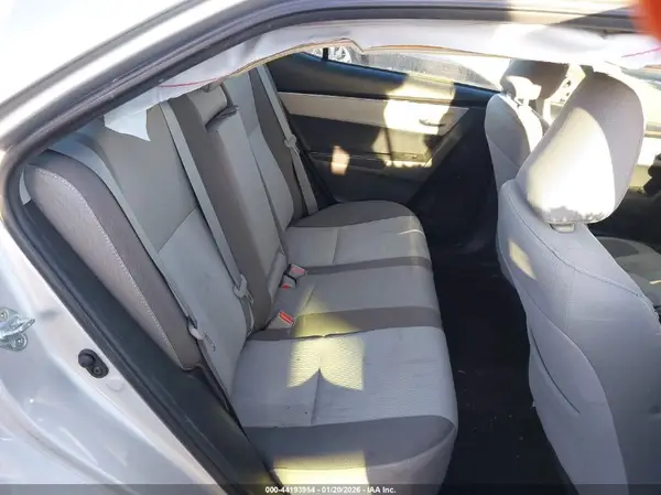 2T1BURHE3JC093394 2018 TOYOTA COROLLA - Image 8