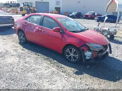 2T1BURHE3JC095758 2018 TOYOTA COROLLA