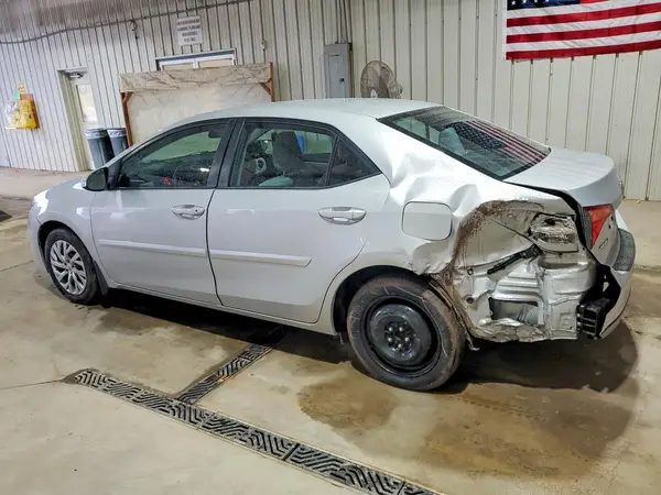 2T1BURHE3JC104166 2018 TOYOTA COROLLA - Image 2