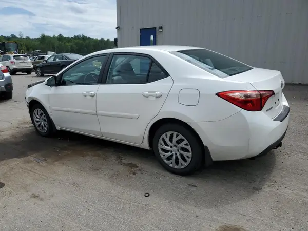 2T1BURHE3JC104927 2018 TOYOTA COROLLA - Image 2