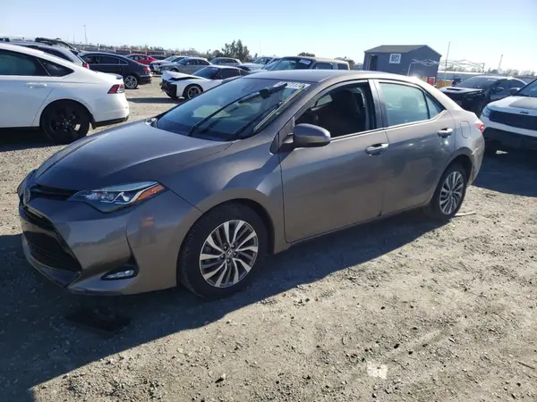 2T1BURHE3JC109156 2018 TOYOTA COROLLA - Image 1