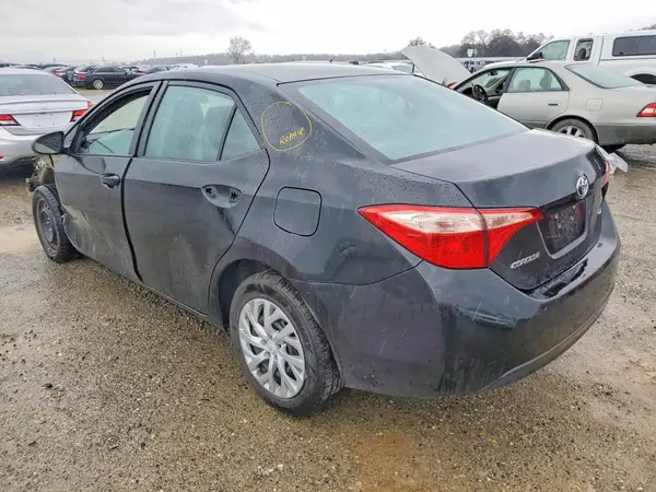 2T1BURHE3JC110582 2018 TOYOTA COROLLA - Image 2