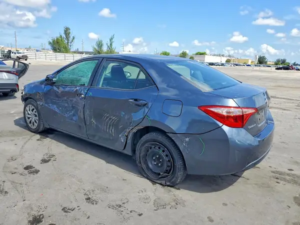 2T1BURHE3JC115362 2018 TOYOTA COROLLA - Image 2
