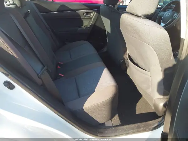 2T1BURHE3JC121257 2018 TOYOTA COROLLA - Image 8