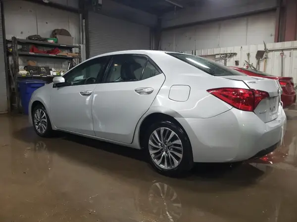 2T1BURHE3JC966917 2018 TOYOTA COROLLA - Image 2