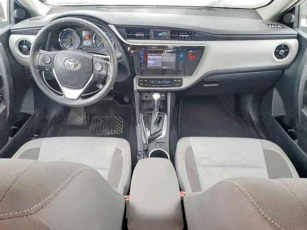 2T1BURHE3JC968960 2018 TOYOTA COROLLA - Image 8