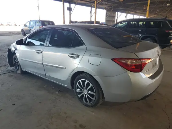 2T1BURHE3JC970322 2018 TOYOTA COROLLA - Image 2