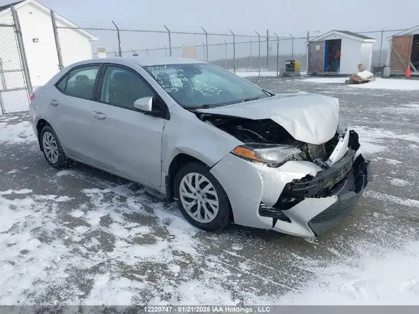 2T1BURHE3JC972989 2018 TOYOTA COROLLA - Image 1