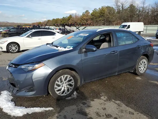2T1BURHE3JC976072 2018 TOYOTA COROLLA - Image 1