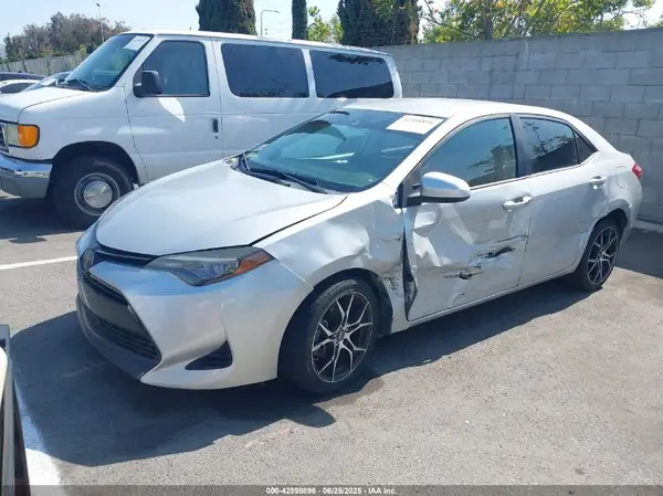 2T1BURHE3JC976542 2018 TOYOTA COROLLA - Image 2