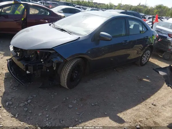 2T1BURHE3JC979361 2018 TOYOTA COROLLA - Image 2