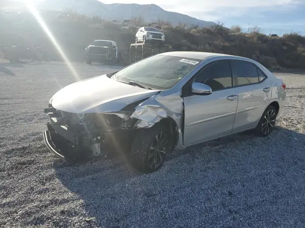 2T1BURHE3JC981286 2018 TOYOTA COROLLA - Image 1