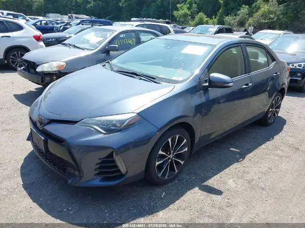 2T1BURHE3JC986598 2018 TOYOTA COROLLA - Image 2