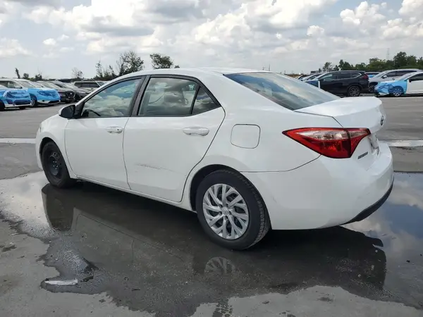 2T1BURHE3JC987928 2018 TOYOTA COROLLA - Image 2