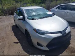 2T1BURHE3JC989565 2018 TOYOTA COROLLA