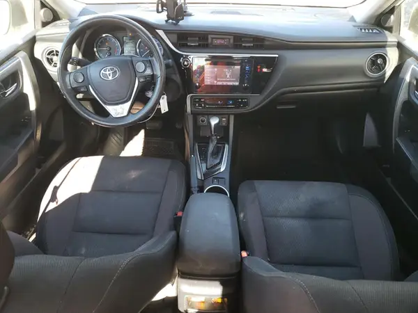 2T1BURHE3JC989663 2018 TOYOTA COROLLA - Image 8