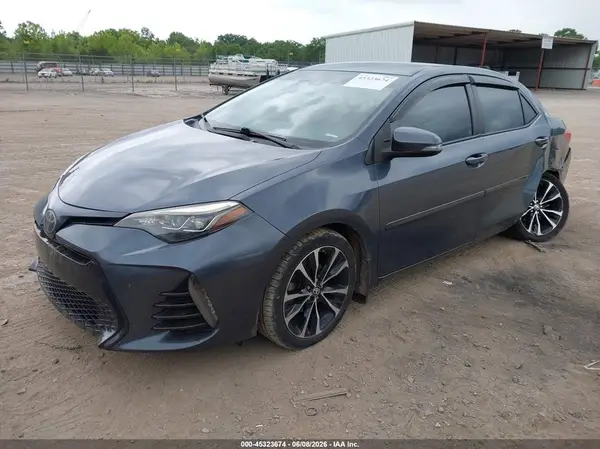 2T1BURHE3JC994765 2018 TOYOTA COROLLA - Image 2