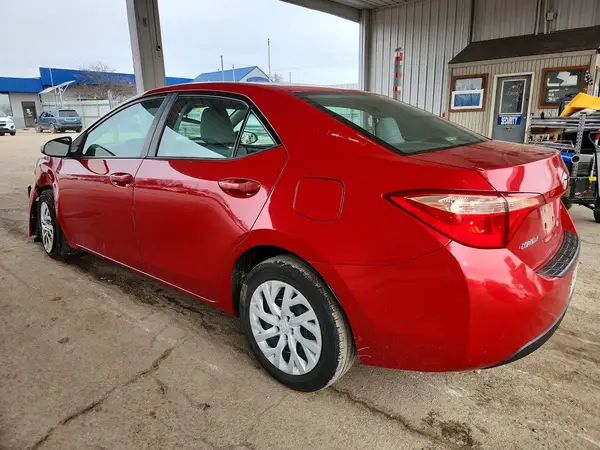 2T1BURHE3JC997505 2018 TOYOTA COROLLA - Image 2