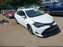 2T1BURHE3KC133572 2019 TOYOTA COROLLA