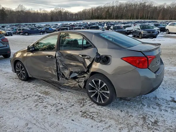 2T1BURHE3KC135984 2019 TOYOTA COROLLA - Image 2