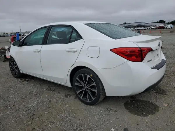 2T1BURHE3KC137184 2019 TOYOTA COROLLA - Image 2