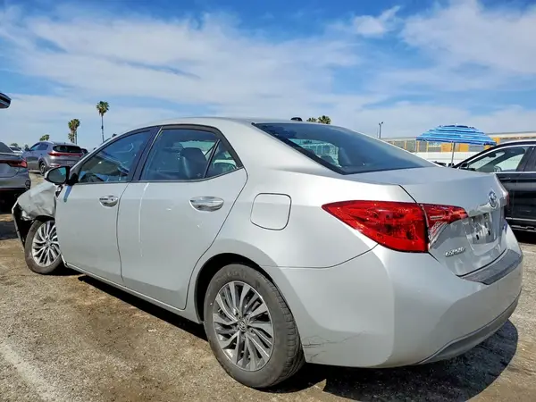2T1BURHE3KC137816 2019 TOYOTA COROLLA - Image 2
