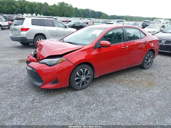 2T1BURHE3KC140103 2019 TOYOTA COROLLA - Image 2