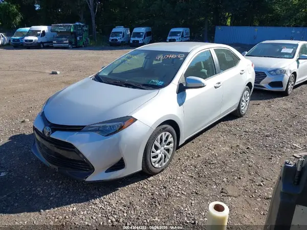 2T1BURHE3KC141185 2019 TOYOTA COROLLA - Image 2