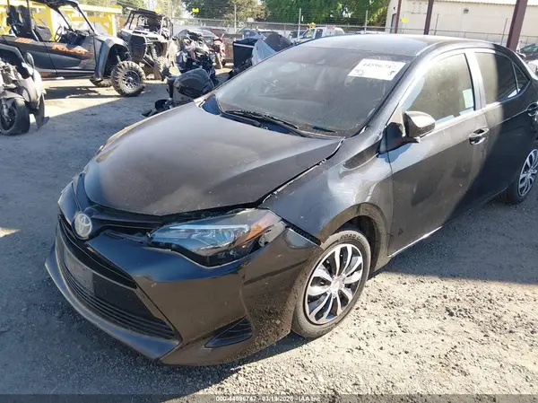 2T1BURHE3KC142403 2019 TOYOTA COROLLA - Image 2