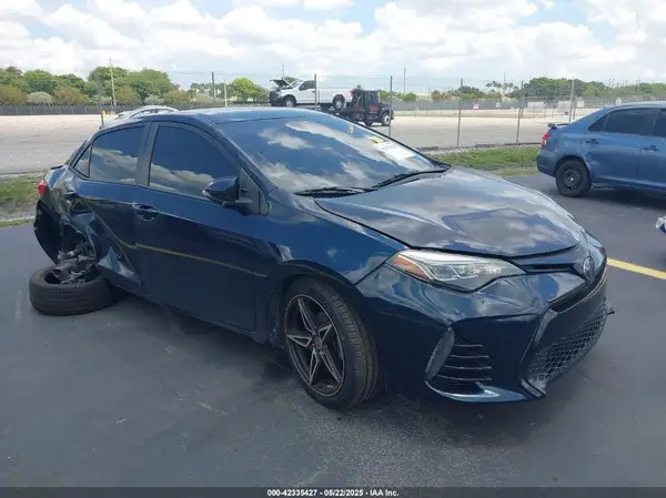 2T1BURHE3KC153370 2019 TOYOTA COROLLA - Image 1