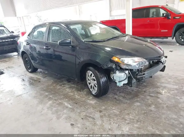 2T1BURHE3KC161159 2019 TOYOTA COROLLA - Image 1