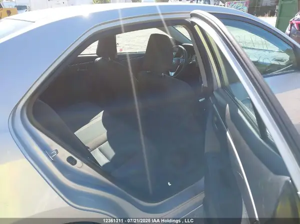 2T1BURHE3KC163395 2019 TOYOTA COROLLA - Image 8