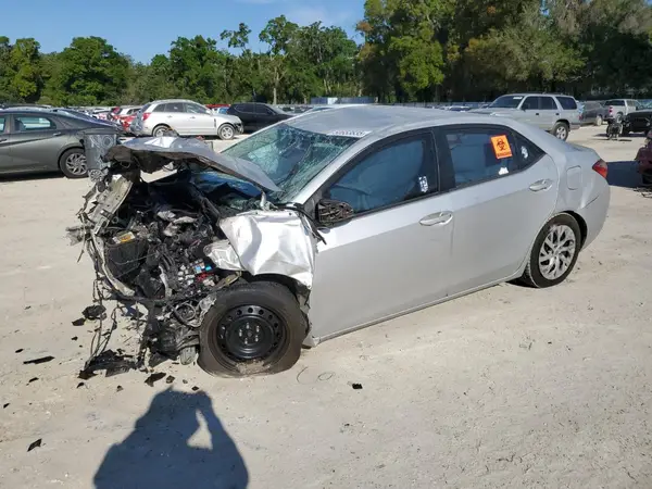 2T1BURHE3KC163817 2019 TOYOTA COROLLA - Image 1