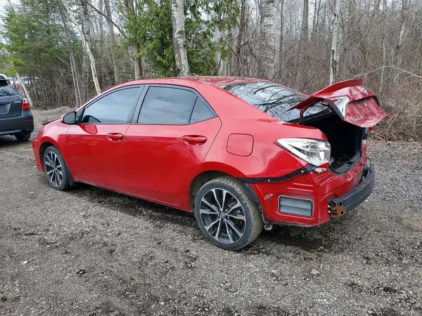 2T1BURHE3KC164093 2019 TOYOTA COROLLA - Image 2