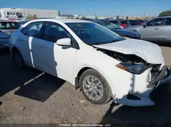 2T1BURHE3KC164952 2019 TOYOTA COROLLA