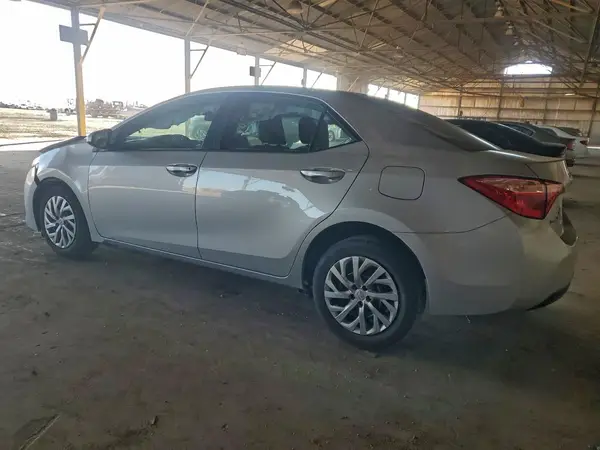 2T1BURHE3KC165499 2019 TOYOTA COROLLA - Image 2