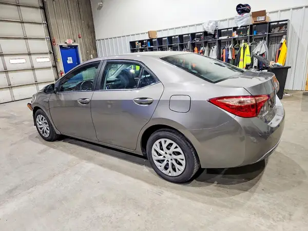2T1BURHE3KC183467 2019 TOYOTA COROLLA - Image 2