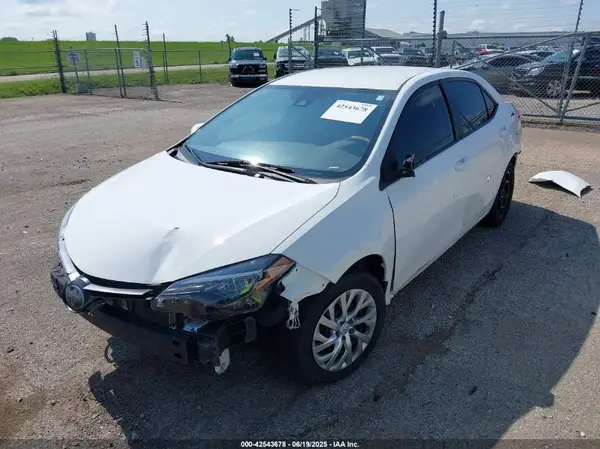 2T1BURHE3KC189642 2019 TOYOTA COROLLA - Image 2