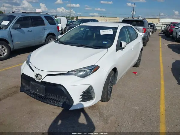 2T1BURHE3KC194419 2019 TOYOTA COROLLA - Image 2