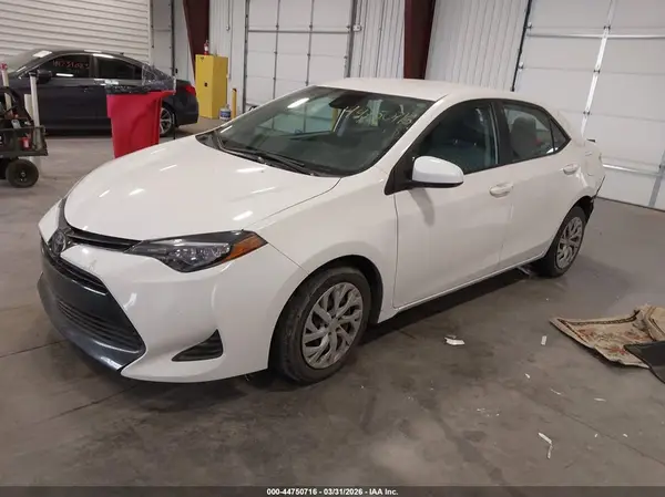 2T1BURHE3KC199099 2019 TOYOTA COROLLA - Image 2