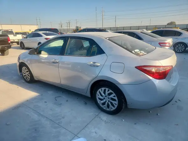 2T1BURHE3KC199460 2019 TOYOTA COROLLA - Image 2