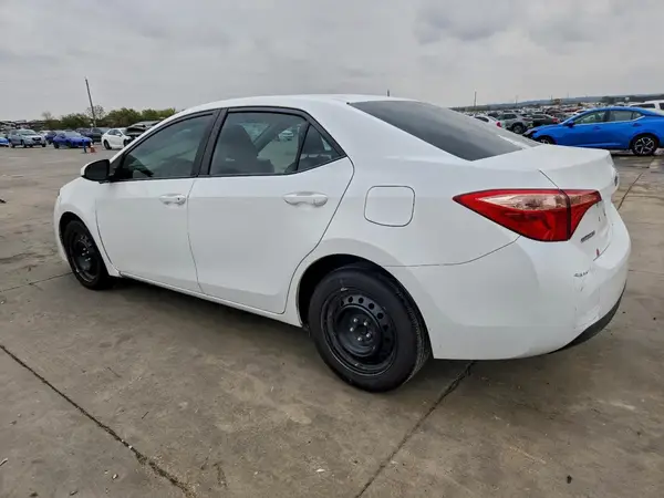 2T1BURHE3KC201207 2019 TOYOTA COROLLA - Image 2