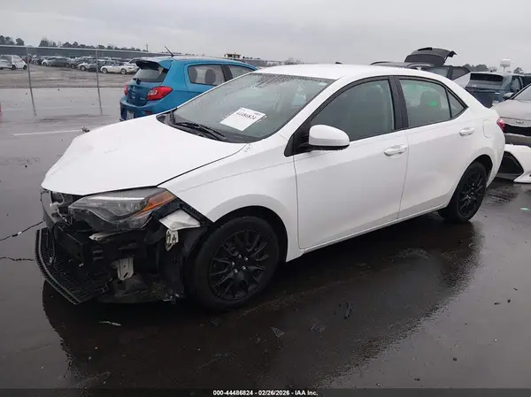 2T1BURHE3KC204706 2019 TOYOTA COROLLA - Image 2